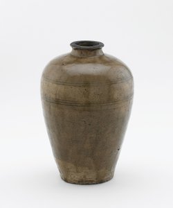 Bottle, Muromachi period, early 15th century by Japanese School