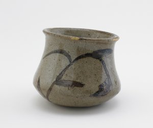 Individual serving bowl with wide base and flaring lip, Edo period, 17th-19th century