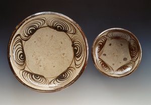 Plates decorated with umanomezara (circles with horse-eye pattern), late 18th century-early 19th century, enamel stoneware, produced in Seto, Japanese civilization, Edo period