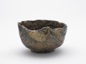 Serving bowl, Shigaraki, Edo period