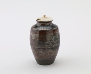 Tea caddy, katatsuki shape, Edo period