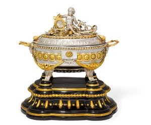 Soup tureen, cover and stand, Malines, c.1780 by Jean Corneille Hendrickx