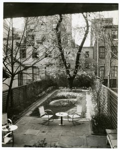 Garden of Mrs. W. H. Wells, 265 W 11th