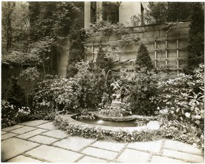 Mr & Mrs John Morgan, 39 W 11 St, Greenwich Village, New York, USA, c.1939-40