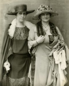 Mrs Coolidge & Mrs Frances Parkinson Keyes, 1924 by Jessie Tarbox Beals