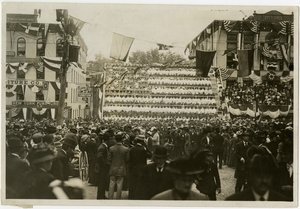 Newburgh: Living flag