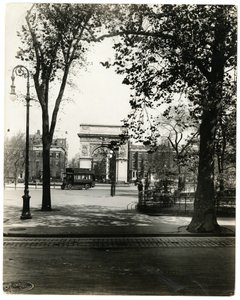 Washington Square North, New York, USA, c.1905-40 by Jessie Tarbox Beals