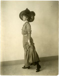 Model in feathered hat, c.1905-18