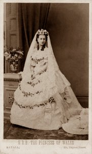Alexandra wedding store