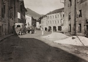 Album: My World War Memories of the South-Western Front in Carinthia, Italy, Trentino-Alto Adige 31/03/1915-12/11/1918: Square Tolmezzo (b/w photo) by Josef Zohles