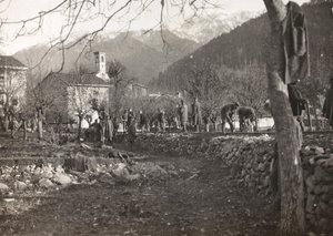 Album: My World War Memories of the South-Western Front in Carinthia, Italy, Trentino-Alto Adige 31/03/1915-12/11/1918: Soldiers at Work (b/w photo)