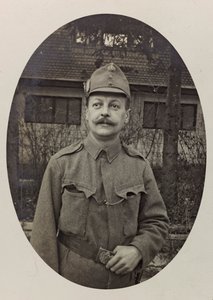 Album "Meine weltkriegs - Erinnerungen South-West Front (Carinthia, Italy, South Tyrol) 31/03/1915-12/11/1918 - Josef Zohles Wien": portrait of soldier