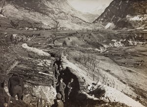 Album "Meine weltkriegs - Erinnerungen South-West Front (Carinthia, Italy, South Tyrol) 31/03/1915-12/11/1918 - Josef Zohles Wien": trench