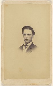 Unidentified Young Man, Printed in Vignette-Style by Levi Mumper