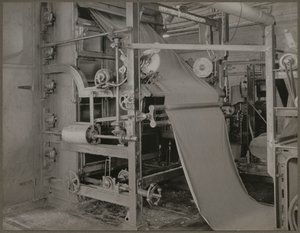 Drying by Lewis Wickes Hine