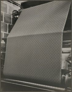 Rolling Printing by Lewis Wickes Hine