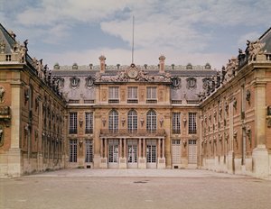The Louis XIII Courtyard, or the Marble Courtyard, remodelled by Le Vau