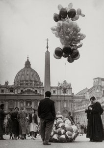 Sale of Balloons in Front of St. Peter