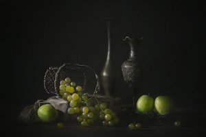 Moody Grapes and Apples