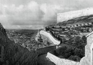 Jewish burial places near the Wall of Jerusalem by Martin Hurlimann