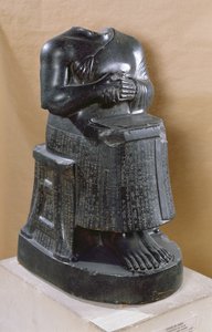 Headless statue of Prince Gudea as an architect