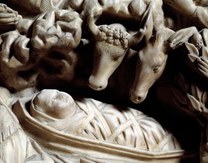 Art and Gothic architecture: the nativity (detail) by Nicola Pisano