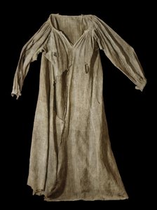 The Witch Gown of Veringenstadt