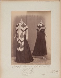 House of Worth, Shoulder Cape