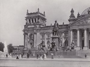Bismarck-Denkmal by Photographer German