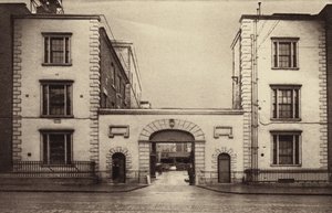 Front Gate, St James
