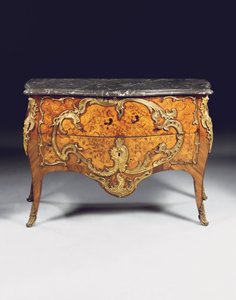 Louis XV commode