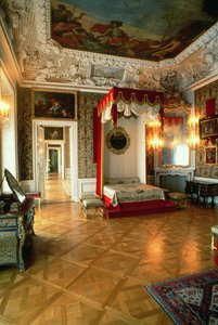 Bed Chamber