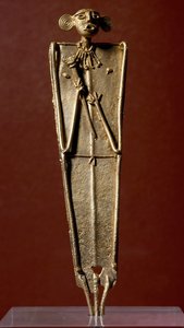 Statuette of Woman (Tunjo) in Gold by Pre Columbian