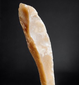 Prehistory: Tip of Flint from the Necropole of Arene Candide, Liguria. Upper Paleolithic, Stone Age. Genoa, Museum of Ligurian Archaeology