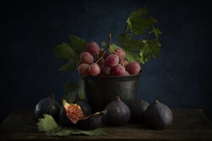 Grapes and Figs Still Life by Ramiz Sahin