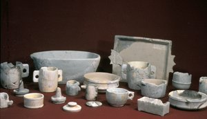 Household utensils found in the Upper City of Jerusalem, early 1st century