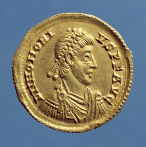 Solidus (obverse) of Honorius draped, cuirassed, wearing a diadem. Inscription: D N HONORIVS P F AVG