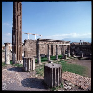 Roman art: view of the temple of Apollo on the archeological site of Pompei (4th century BC-2nd century BC) Italy
