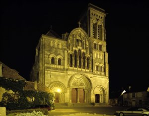 Cathedrale de Vezelay by Romanesque