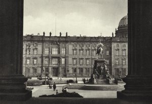 Berlin: View of the Royal Palace and the Lustgarten