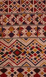 Phaa sabai made by Tai Nuea or Tai Daeng weavers from Hua Phan, Laos (detail) by School Laotian