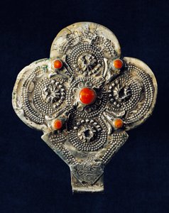 Pendant in embossed silver and coral, Morocco