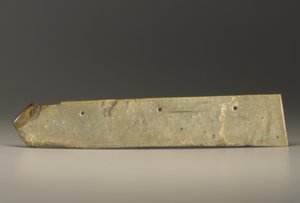 Large Cleaver-shaped Object of the Type Kuei