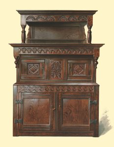Tridarn, oak court cupboard