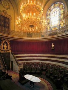 Interior view of the amphitheatre of the Royal Academy of Medicine, former college of surgery founded in 1699, Barcelona, Spain (photo) by Spanish School