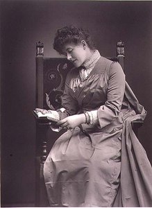 Ellen Terry portrait photograph, mid 1880s by Studio Walery