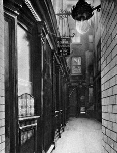 The George and Vulture tavern, London, 1926-1927