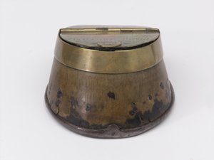 Horse’s hoof inkwell belonging to Captain William Tyrwhitt Drake, Royal Horse Guards, c.1829 by Thomas Lee