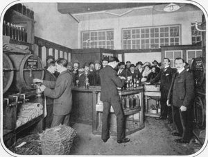 A Strand Wine Bar, London by Unbekannt