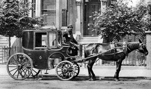 A Horse-Drawn Carriage, London, 1926-1927 by Unbekannt